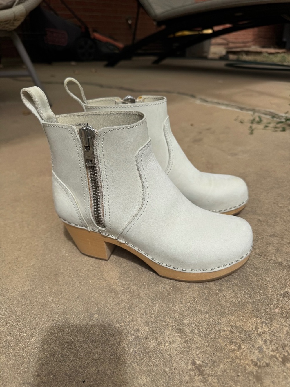 Swedish Hasbeens Zip It Emy ankle boots